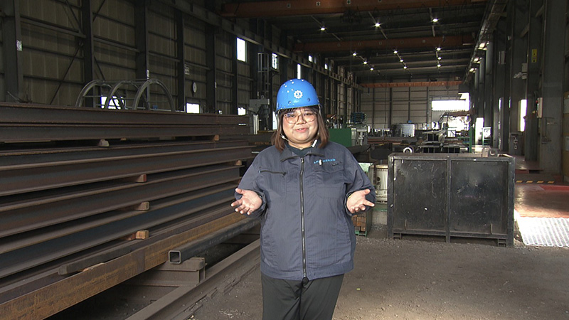 タイの大学生が企業で働いている様子