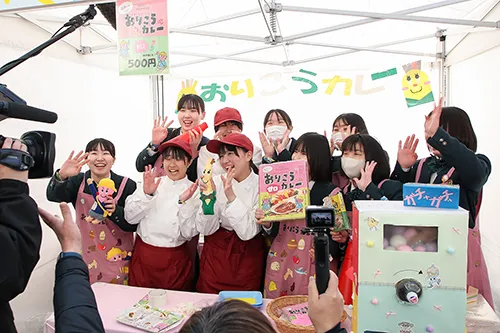 2025年の写真：折尾高校　おりこうカレー