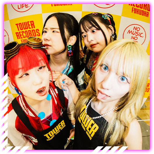 Girls be badの写真