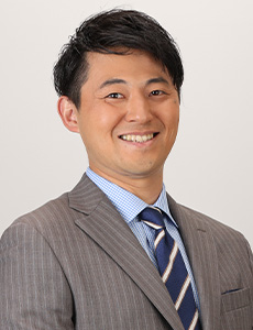 長岡大雅（KBCアナウンサー）の写真