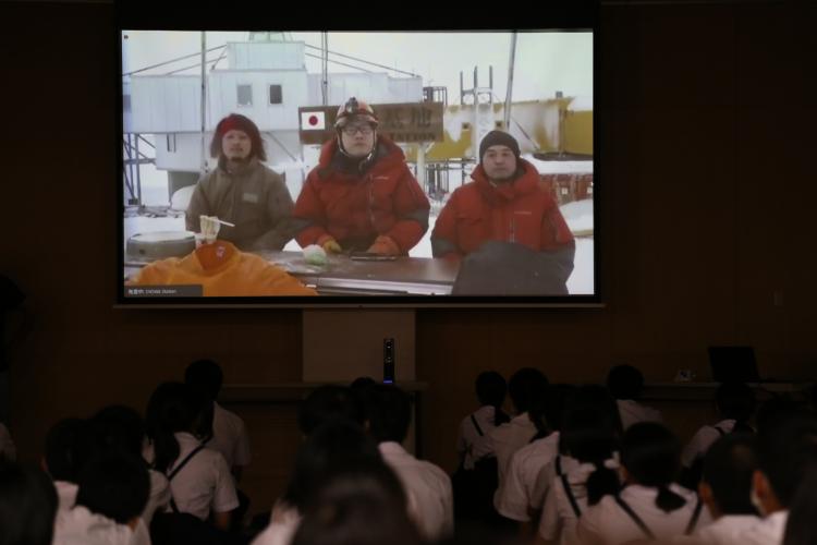 「こちら南極です！」生徒は大興奮！南極ー柳川市 １万5000キロのオンライン授業 ～ふるさとWish柳川市～　