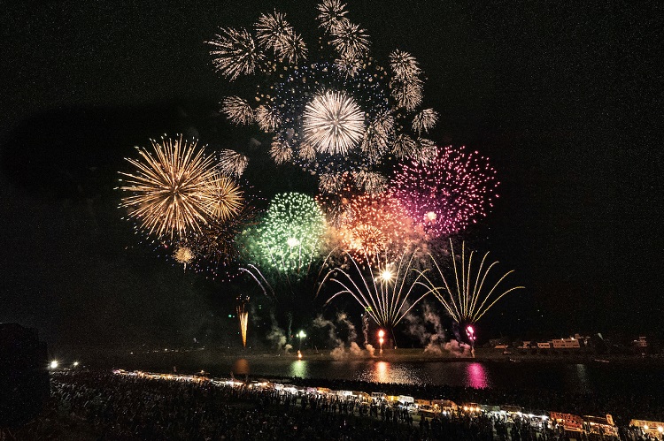 【2025福岡・佐賀花火大会】西日本最大級！15000発の大輪が咲く！8/5『第366回 筑後川花火大会』（久留米市）【イベント】