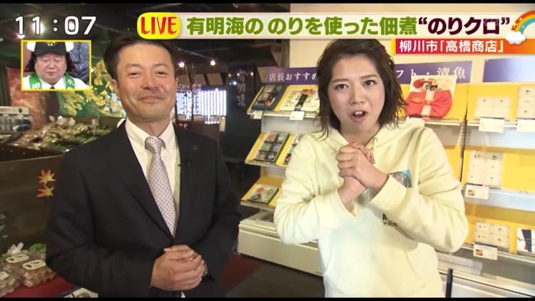 高橋商店の金子智明さん（左）とアイタガールの田代リポーター